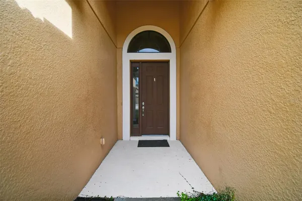 Property Slideshow image 3 of 68 | 127 silver falls dr, Apollo Beach, FL, 33572