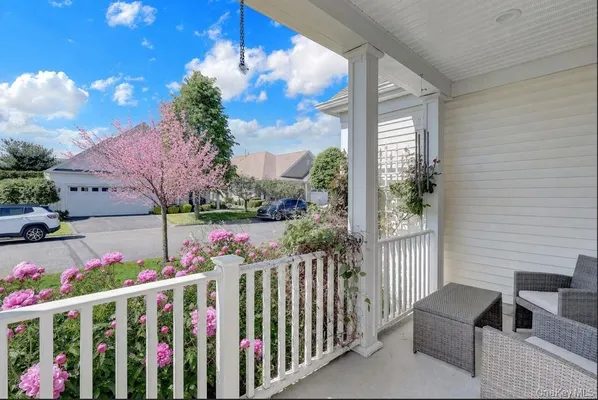 Property Slideshow image 3 of 46 | 10 louden loop, Brookhaven, NY, 11766