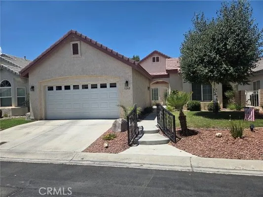 Property Slideshow image 3 of 6 | 11262 country clb, Apple Valley, CA, 92308