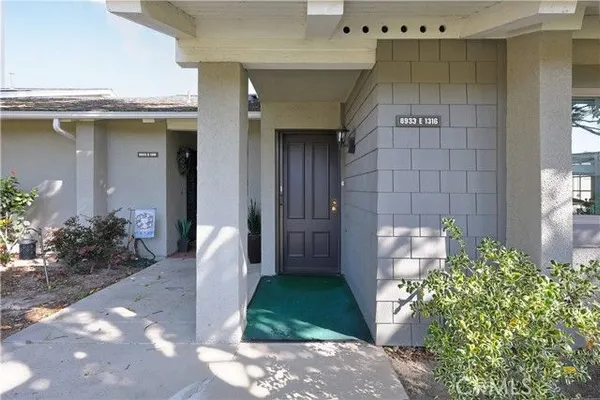Property Slideshow image 2 of 38 | 8933 amador cir, Huntington Beach, CA, 92646