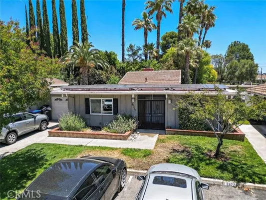 Property Slideshow image 2 of 50 | 38750 via las flores, Murrieta, CA, 92563