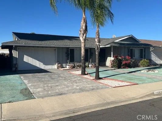 Property Slideshow image 3 of 73 | 1140 amberwood dr, Hemet, CA, 92543