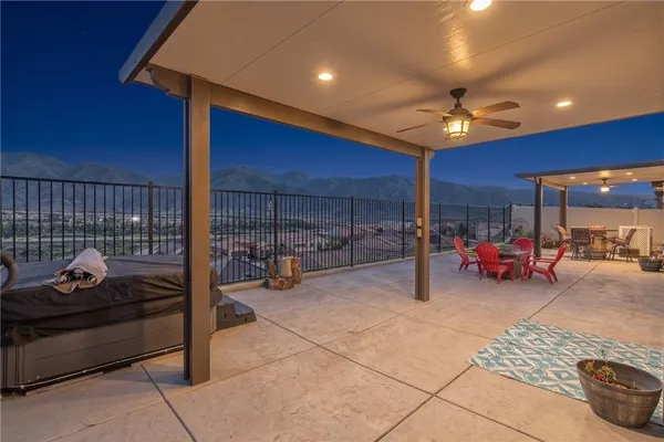 Property Slideshow image 2 of 28 | 11523 explorer ct, Corona, CA, 92883