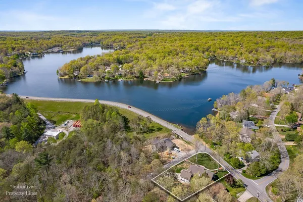 Property Slideshow image 2 of 48 | 304 saint george dr, Crossville, TN, 38558