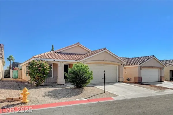 Property Slideshow image 3 of 40 | 5524 morningcross st, Las Vegas, NV, 89130