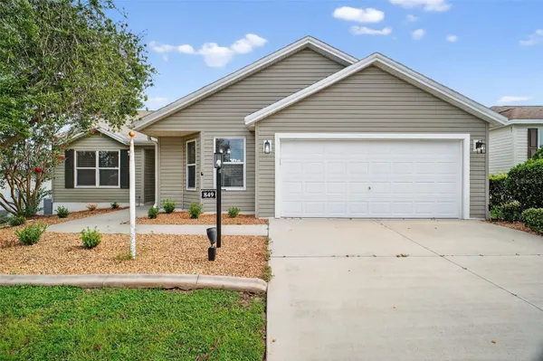 Property Slideshow image 3 of 40 | 849 yemassee loop, The Villages, FL, 32162