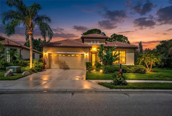 Property Slideshow image 2 of 58 | 1995 batello dr, Venice, FL, 34292