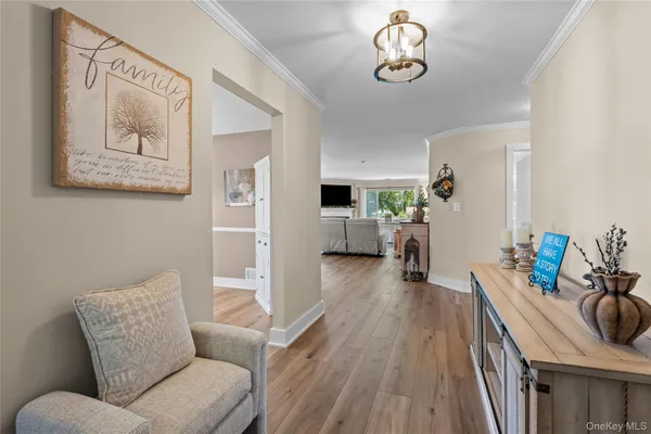 Property Slideshow image 2 of 28 | 416 lindsay ln, Brookhaven, NY, 11955