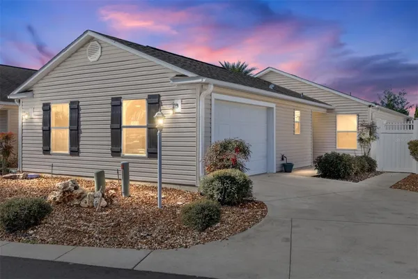 Property Slideshow image 3 of 39 | 2318 nehaul ter, The Villages, FL, 32162