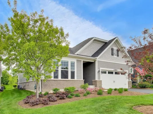Property Slideshow image 3 of 42 | 23800 n muirfield dr, Kildeer, IL, 60047