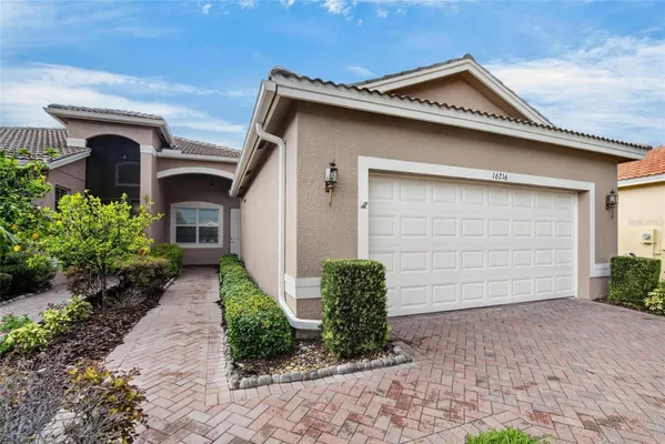 Property Slideshow image 3 of 47 | 16216 amethyst key dr drive, Wimauma, FL, 33598