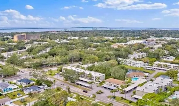 Property Slideshow image 3 of 29 | 920 virginia st 303, Dunedin, FL, 34698