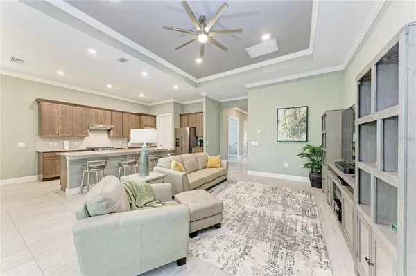 Property Slideshow image 3 of 85 | 17631 colebrook cir, Lakewood Ranch, FL, 34202