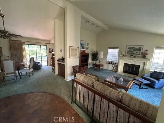 Property Slideshow image 2 of 19 | 6316 irena ave, Camarillo, CA, 93012