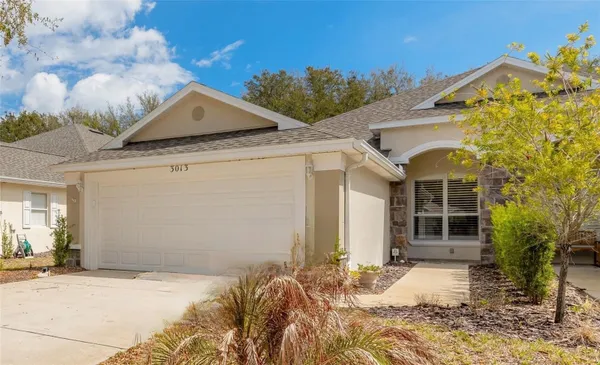 Property Slideshow image 3 of 39 | 3013 glin cir, Ormond Beach, FL, 32174