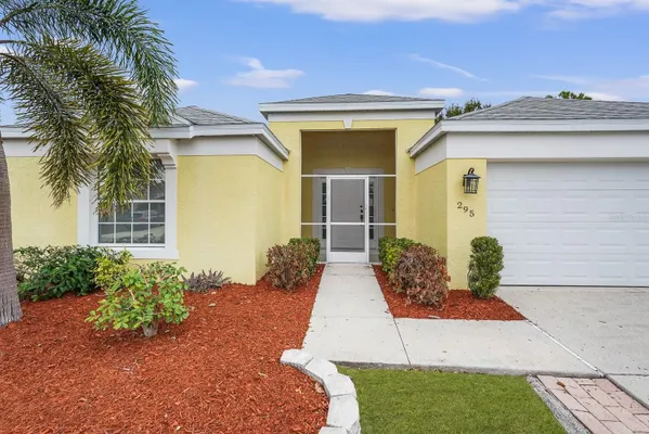 Property Slideshow image 2 of 43 | 295 fareham dr, Venice, FL, 34293