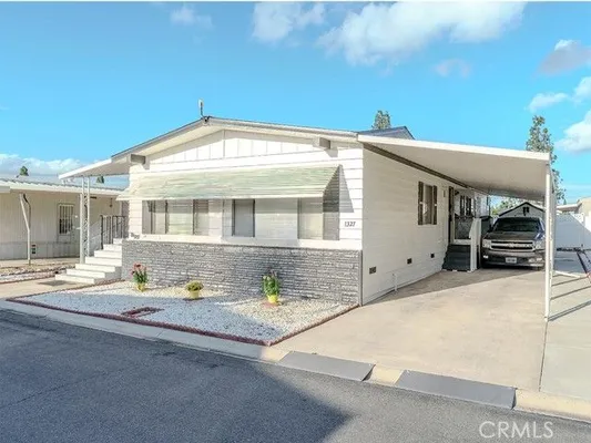 Property Slideshow image 2 of 21 | 1327 woodbrook way, Corona, CA, 92882