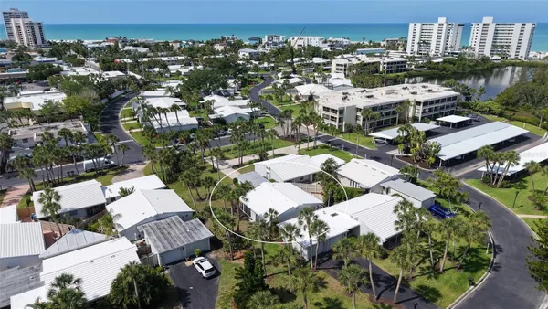 Property Slideshow image 3 of 71 | 206 hourglass way v10, Sarasota, FL, 34242