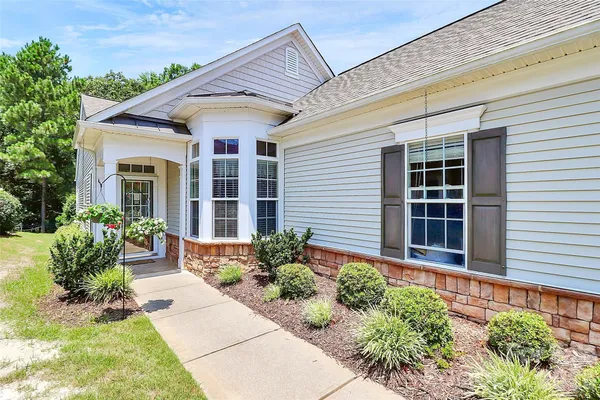 Property Slideshow image 2 of 43 | 3079 azalea dr, Fort Mill, SC, 29707