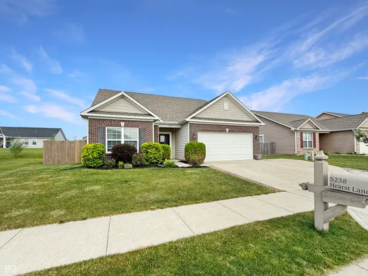 Property Slideshow image 2 of 39 | 5238 hearst ln, Indianapolis, IN, 46239