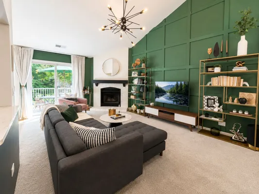 Property Slideshow image 3 of 34 | 585 edinburgh ln b, Prospect Heights, IL, 60070