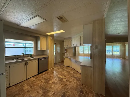 Property Slideshow image 2 of 45 | 103 cypress rd, Wildwood, FL, 34785