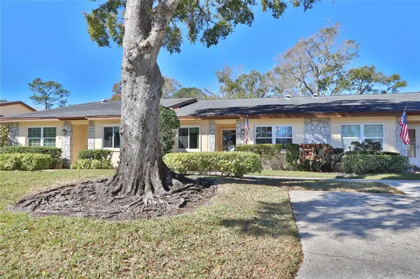 Property Slideshow image 3 of 41 | 880 maclaren dr b, Palm Harbor, FL, 34684