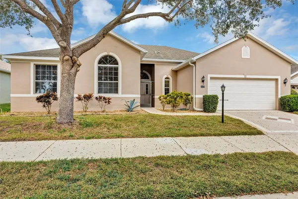 Property Slideshow image 3 of 57 | 3639 westover cir, Leesburg, FL, 34748