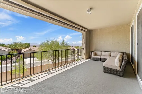 Property Slideshow image 3 of 48 | 2555 hampton rd 11210, Henderson, NV, 89052