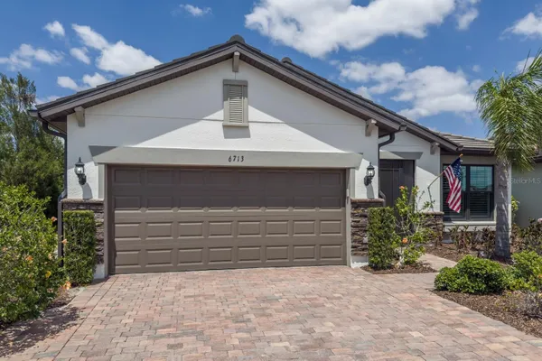 Property Slideshow image 2 of 40 | 6713 chester trl, Bradenton, FL, 34202