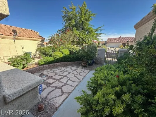 Property Slideshow image 3 of 31 | 9024 villa ridge dr, Las Vegas, NV, 89134