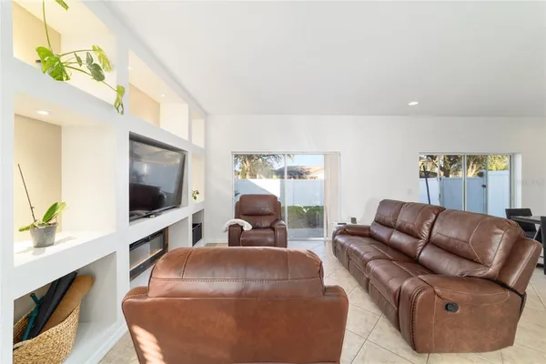 Property Slideshow image 3 of 76 | 5094 ne 122nd blvd, Oxford, FL, 34484