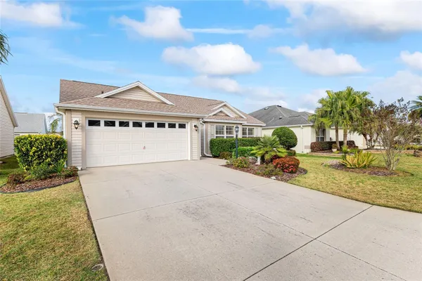 Property Slideshow image 2 of 78 | 500 ainsworth cir, The Villages, FL, 32162