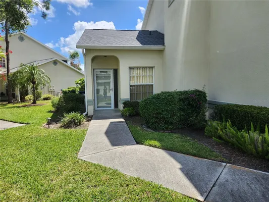 Property Slideshow image 2 of 36 | 6330 green oak cir 6330, Bradenton, FL, 34203