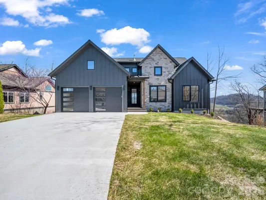 Property Slideshow image 2 of 47 | 90 summit hill rd, Hendersonville, NC, 28791