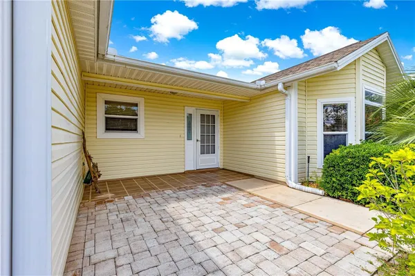 Property Slideshow image 3 of 58 | 2450 merida cir, The Villages, FL, 32162