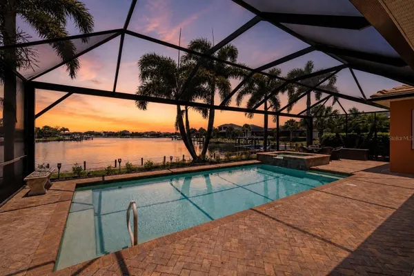 Property Slideshow image 2 of 80 | 5216 lake overlook ave, Bradenton, FL, 34208