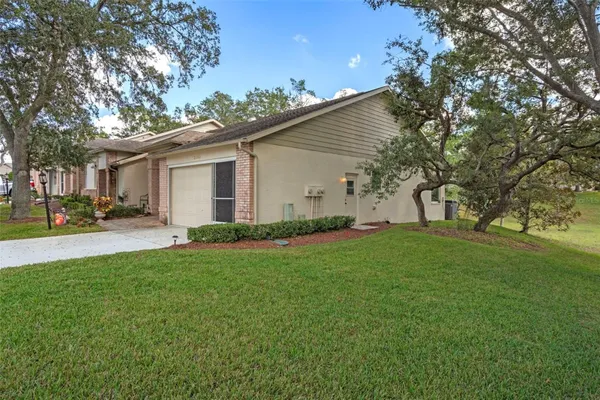 Property Slideshow image 3 of 41 | 2102 springmeadow dr, Spring Hill, FL, 34606