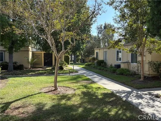 Property Slideshow image 3 of 54 | 207 avenida majorca c, Laguna Woods, CA, 92637