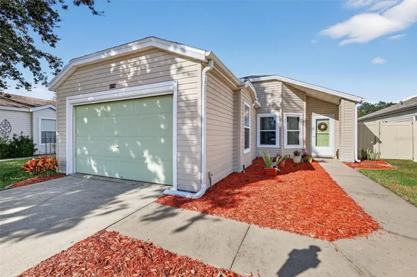 Property Slideshow image 3 of 31 | 4900 heron run cir, Leesburg, FL, 34748