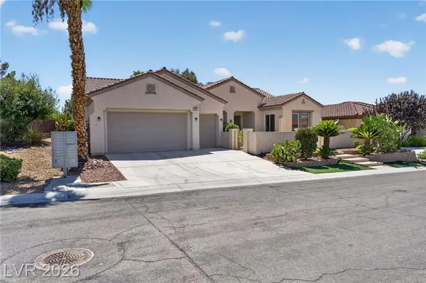 Property Slideshow image 2 of 33 | 2389 black river falls dr, Henderson, NV, 89044