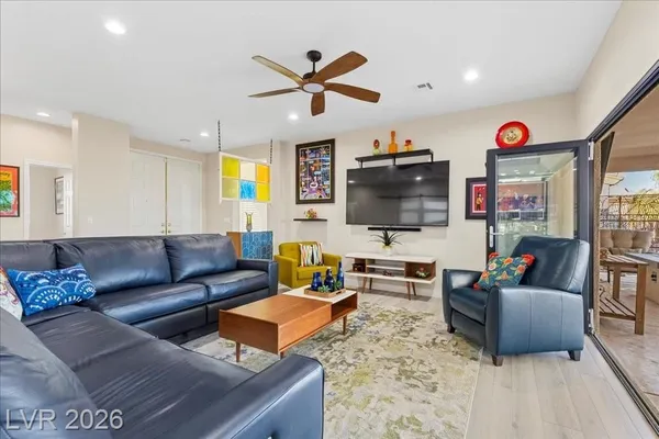 Property Slideshow image 3 of 40 | 4870 gusto st, Las Vegas, NV, 89135