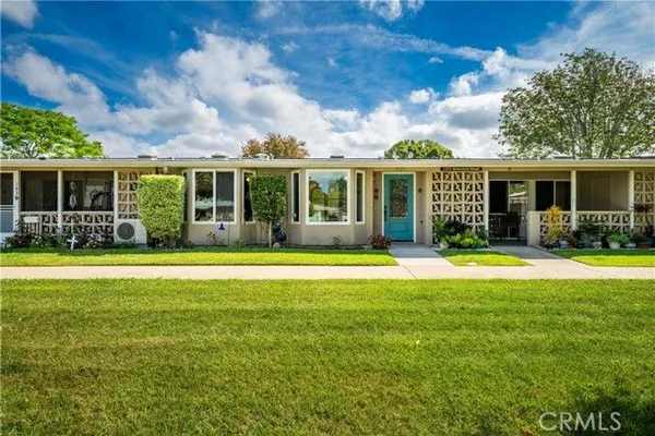 Property Slideshow image 2 of 25 | 1271 kenwood 163c, Seal Beach, CA, 90740