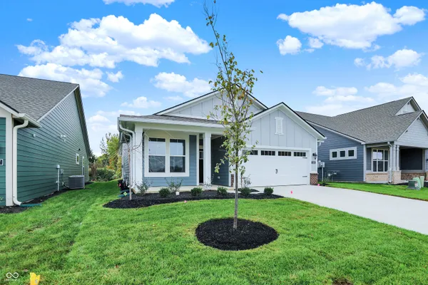 Property Slideshow image 3 of 37 | 5351 nettleton way, Avon, IN, 46123