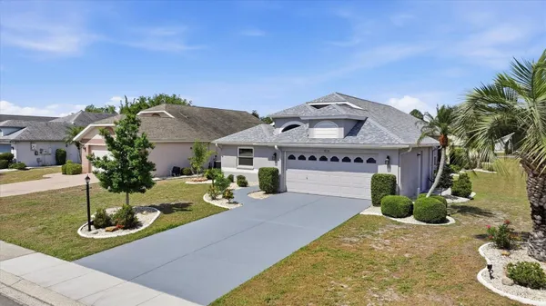 Property Slideshow image 3 of 82 | 1834 e del webb blvd, Sun City Center, FL, 33573
