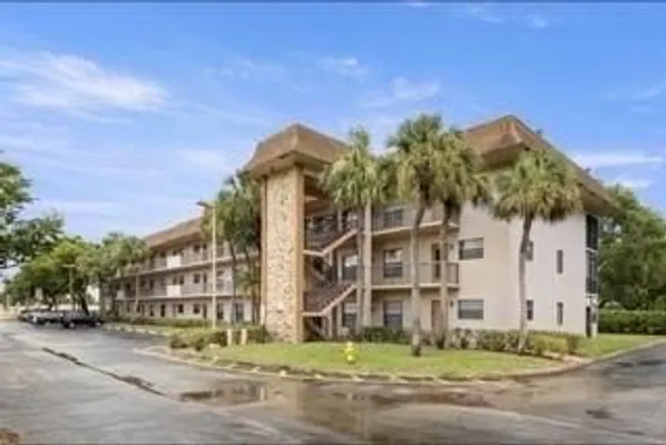 Property Slideshow image 2 of 24 | 6095 n sabal palm blvd apt 210, Tamarac, FL, 33319