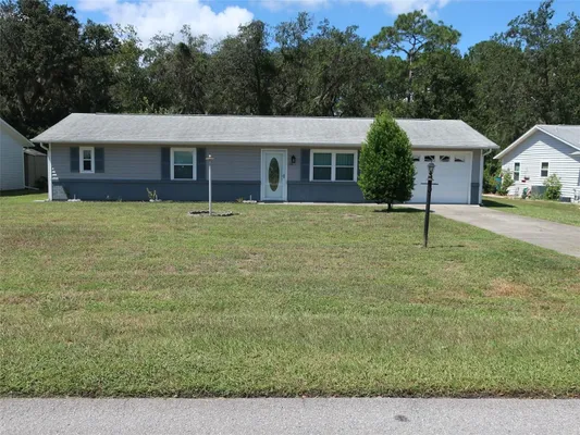 Property Slideshow image 2 of 49 | 15 aberdeen cir, Leesburg, FL, 34788