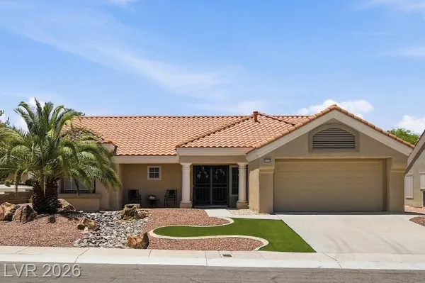 Property Slideshow image 2 of 60 | 2733 mccoy dr, Las Vegas, NV, 89134