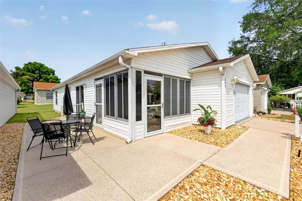 Property Slideshow image 2 of 34 | 277 starr ln, The Villages, FL, 32162