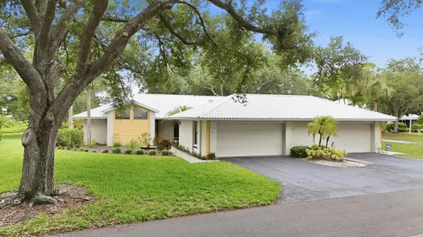 Property Slideshow image 3 of 56 | 217 southampton dr 286, Venice, FL, 34293